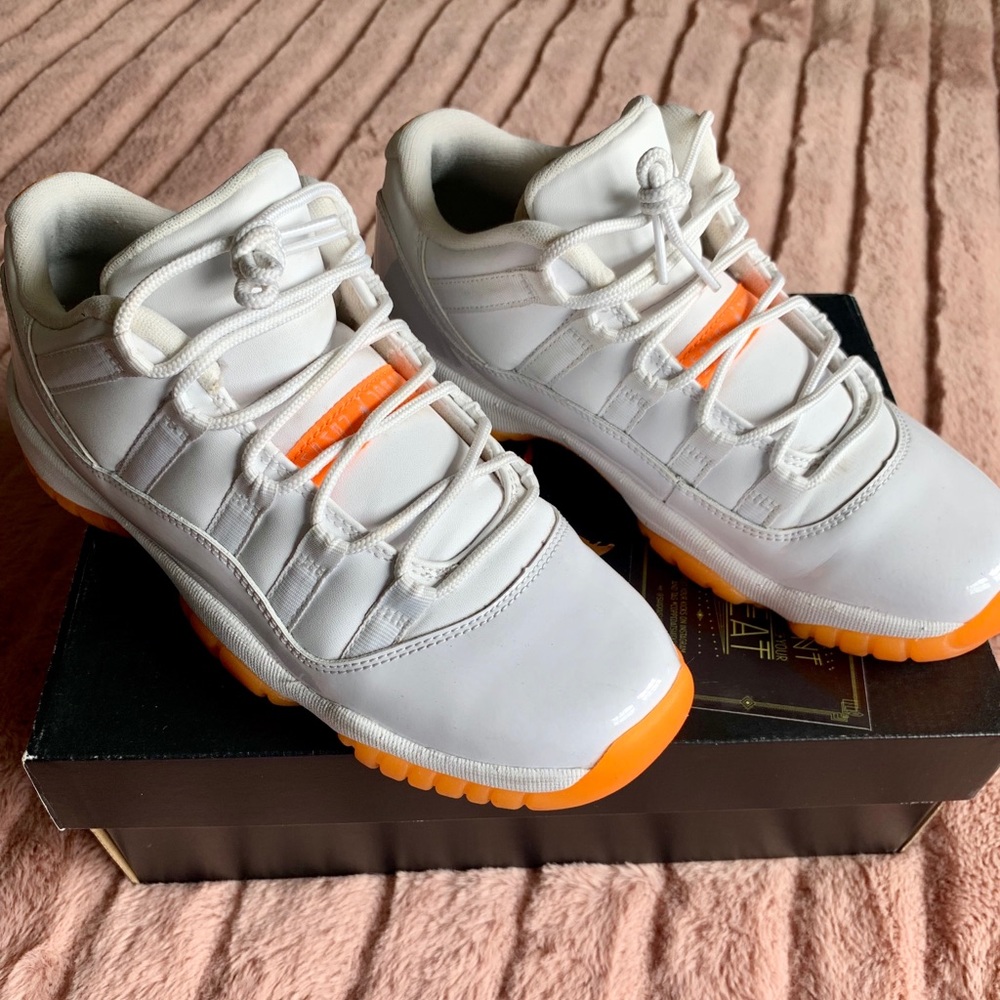 Jordan citrus 11's